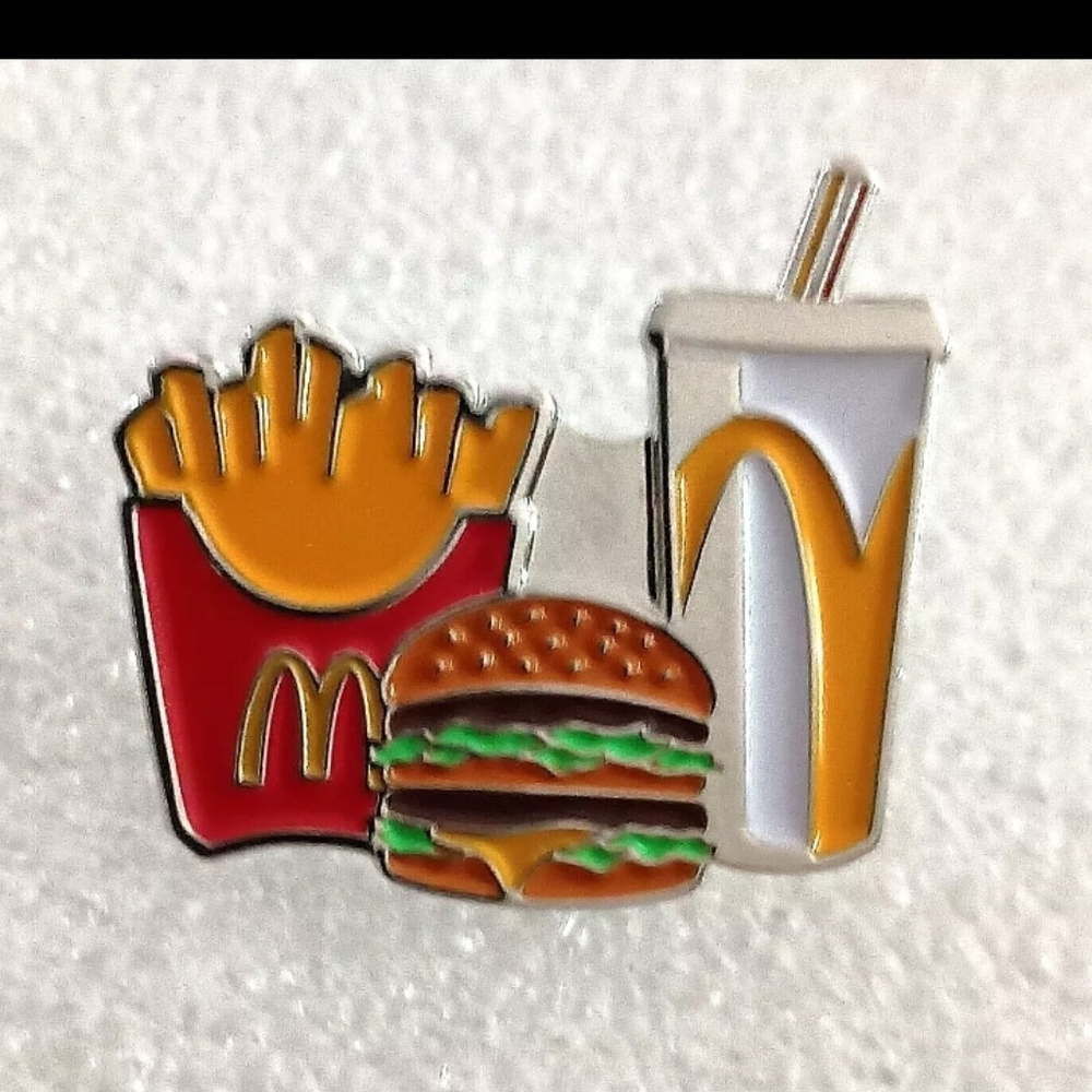 McDonald's Hamburger Combo Meal Fast Food Employee Enamel Promo Pin NOS New